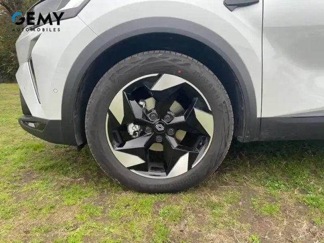 Renault Captur tce 90 ch — photo 11