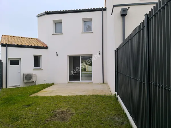 Maison Neuve Port Saint Pere 4 pièces avec jardin 81.05 m2