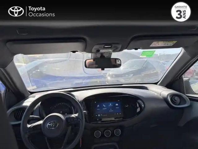 Toyota Aygo x 1.0 vvt-i 72ch design s-cvt my24 — photo 8