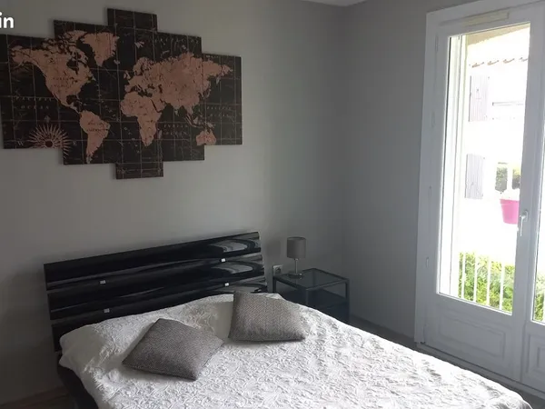 Chambre à louer dans villa de standing