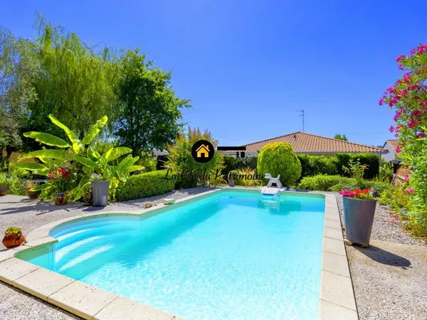 MAISON DE PLAIN PIED 4 PIECES - 118 m2 - PISCINE -GARAGE- T