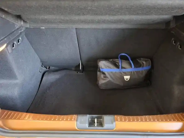 Dacia Sandero eco-g 100 — photo 9