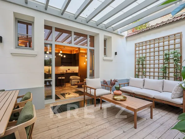 Paris 16ème - Appartement aux très belles prestations avec jardin.
