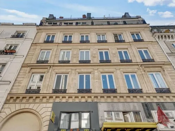 Bureaux 240 m²