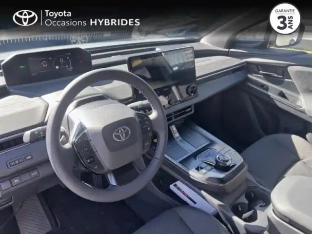 Toyota C-Hr + 224ch 77kwh design grande autonomie — photo 9
