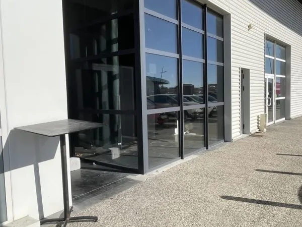 Zone commerciale, local de 140m2