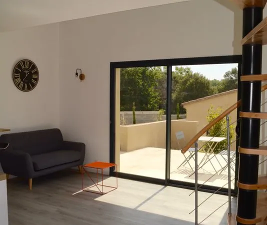 Appartement meublé,50m2,terrasse,cellier,parking