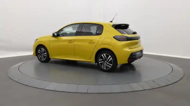 Peugeot 208 puretech 100 s&amp;s bvm6 allure — photo 23