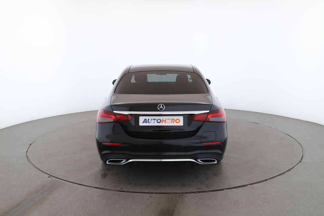 Mercedes-Benz Classe E 300 de AMG Line 9G-Tronic — photo 4