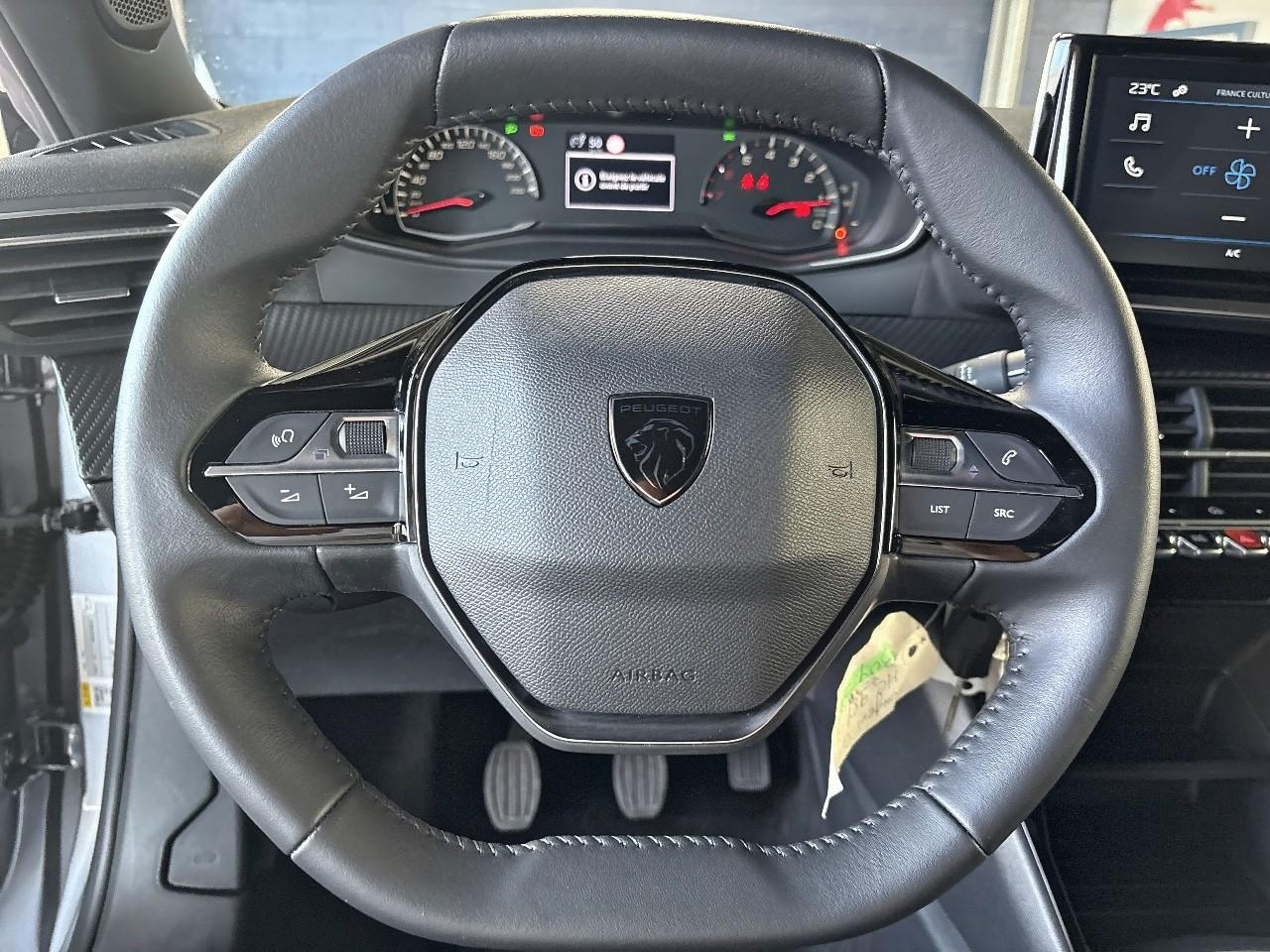 Peugeot 2008 100 s&s bvm6 style — photo 9