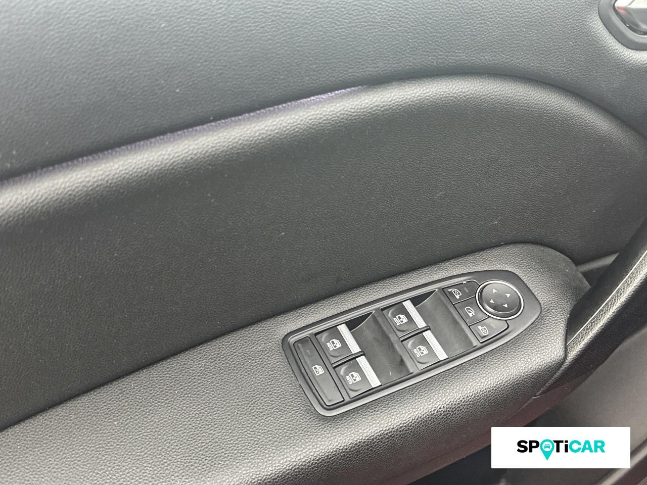 Renault Captur 1.5 blue dci 115ch intens edc — photo 19