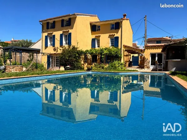Villa 6 pièces 218 m²