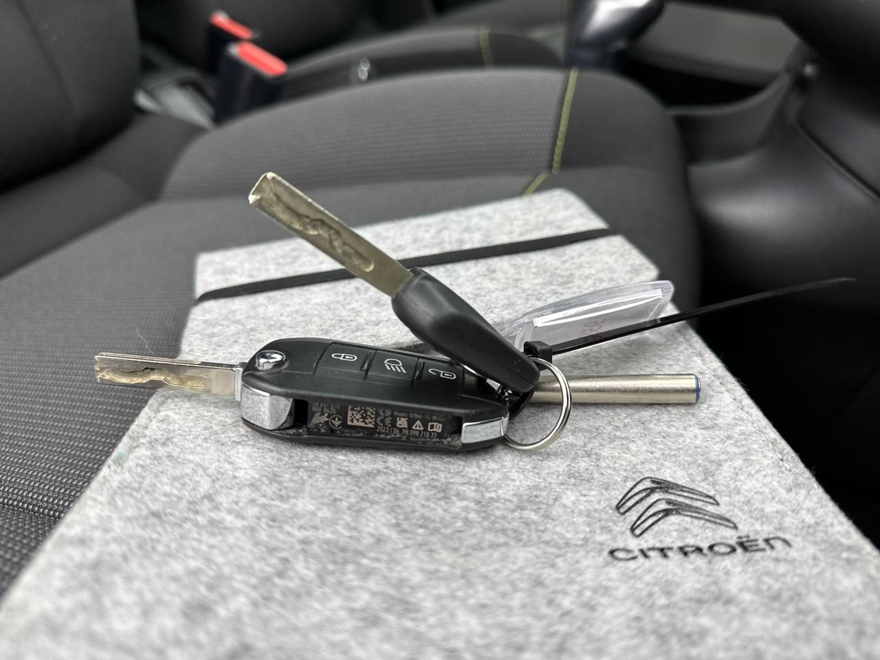Citroën C3 puretech 110 s&s eat6 shine — photo 29