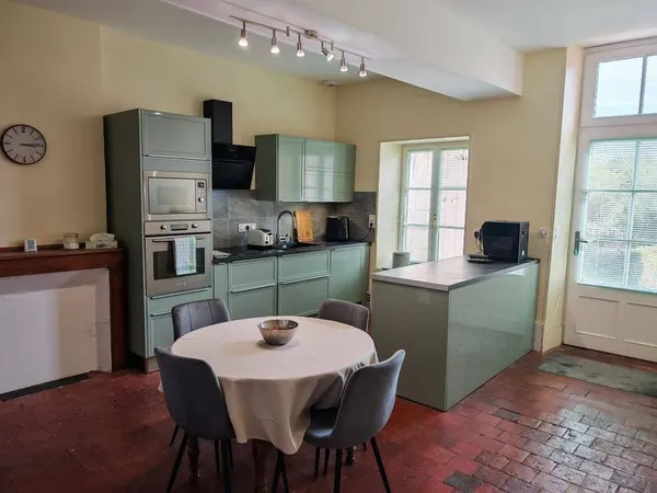 Maison 7 pièces 168 m²