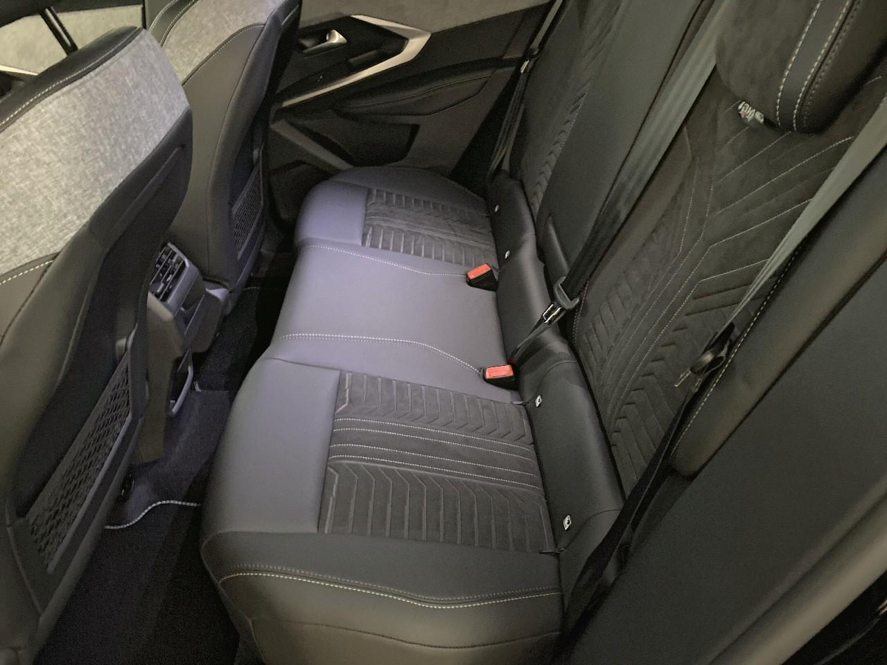 Peugeot 3008 hybrid 145 e-dcs6 gt — photo 10