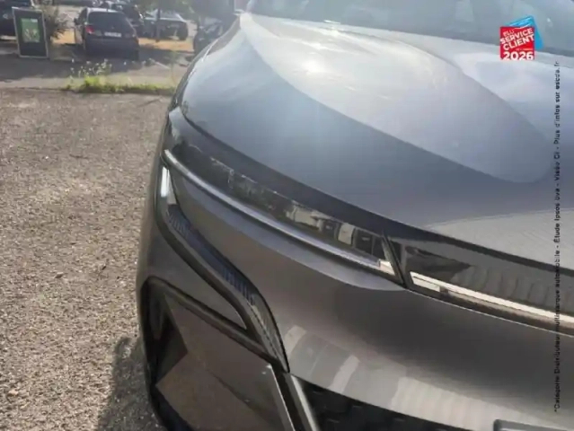 Renault Megane e-tech electric ev60 220ch equilibre super charge — photo 13