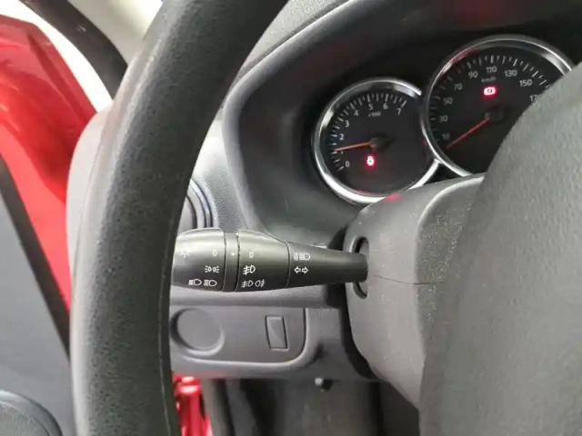 Dacia Sandero sce 75 — photo 68