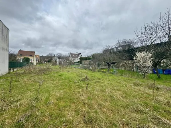 Terrain 1177 m²
