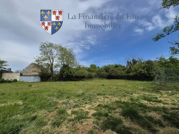 Terrain constructible 825 m²