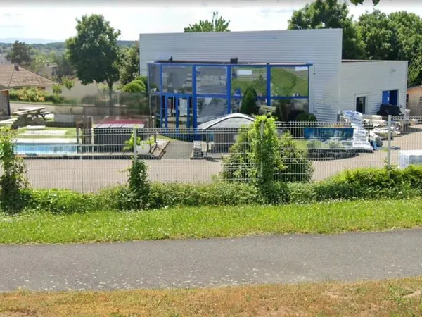 Local commercial 151 m²