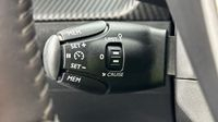 Peugeot 2008 1.2 PureTech 100ch S&S Active Pack — photo 18