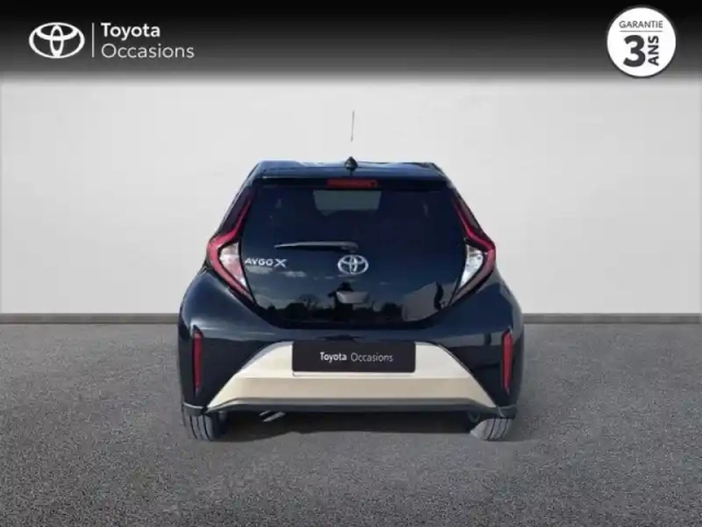 Toyota Aygo x 1.0 vvt-i 72ch design s-cvt — photo 4