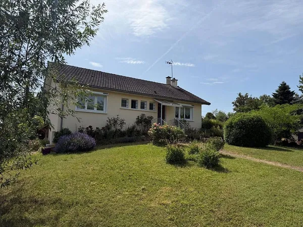 Maison de plain-pied 4 pièces 94 m²