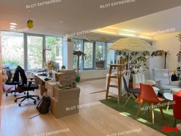 Bureaux 1010 m²