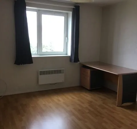 Studio avec parking