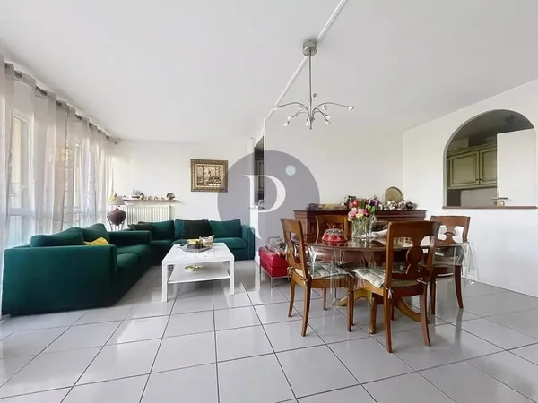 Bel appartement spacieux à Choisy-le-Roi - 4 pièces - 90.06m²