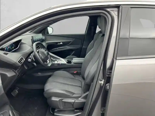 Peugeot 3008 hybrid 225 e-eat8 — photo 42