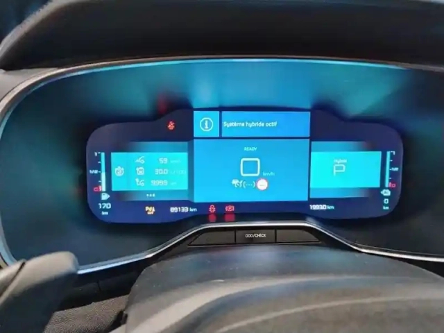 Citroën C5 Aircross hybride rechargeable 225 e-eat8 shine — photo 21