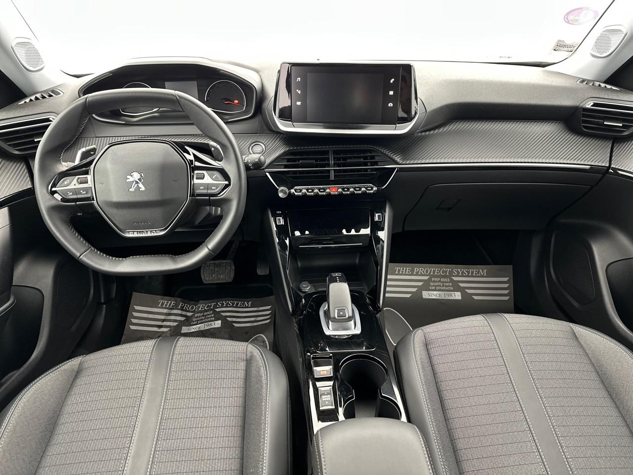 Peugeot 2008 puretech 130 s&s eat8 allure — photo 11