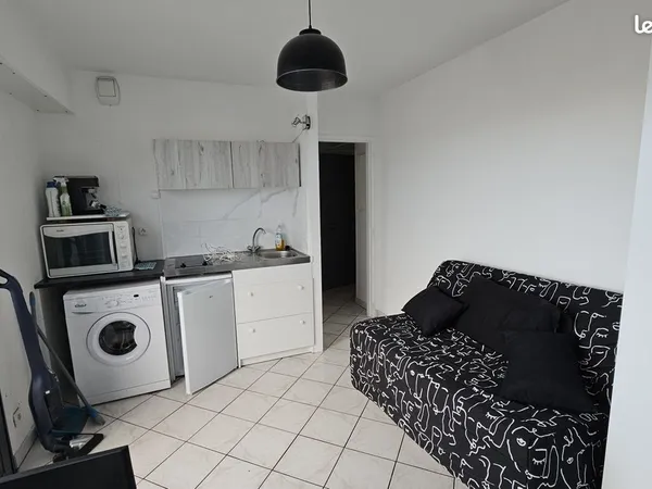Studio 1 pièce 17 m²