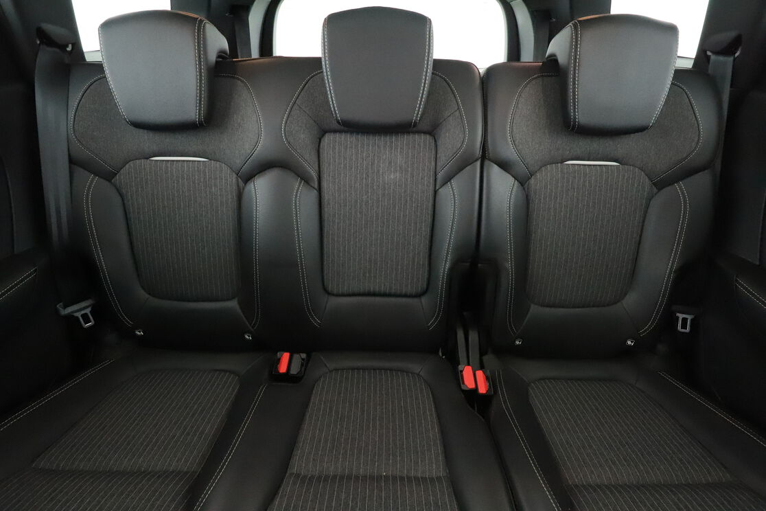 Renault Grand Scenic 1.3 TCe Techno EDC — photo 14