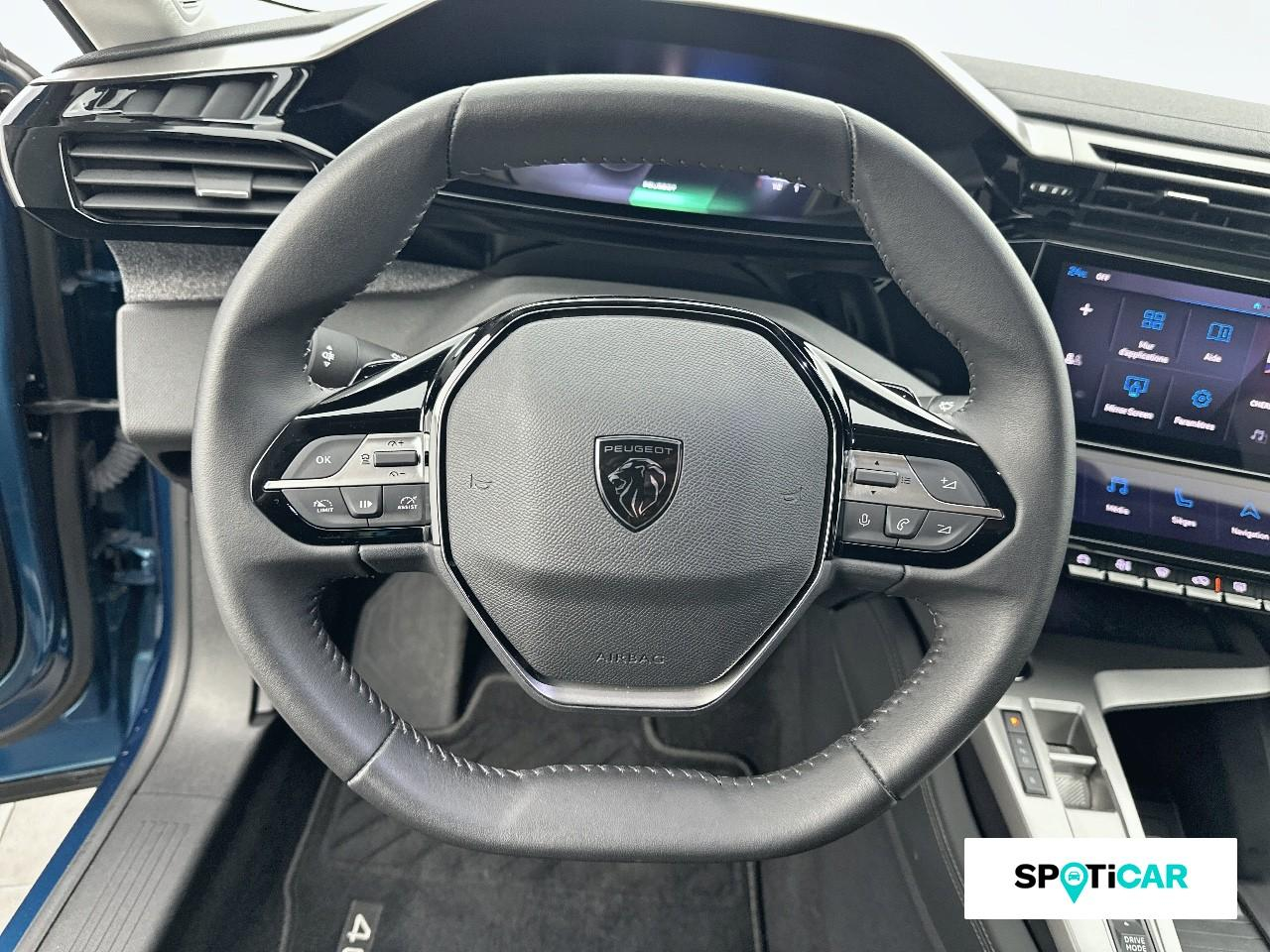 Peugeot 408 phev 225ch allure pack e-eat8 — photo 12