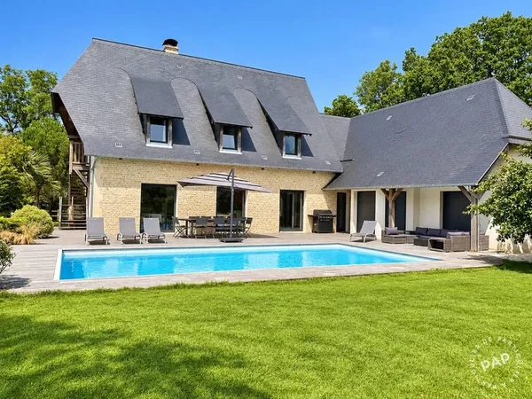 Maison 6 pièces 270 m²