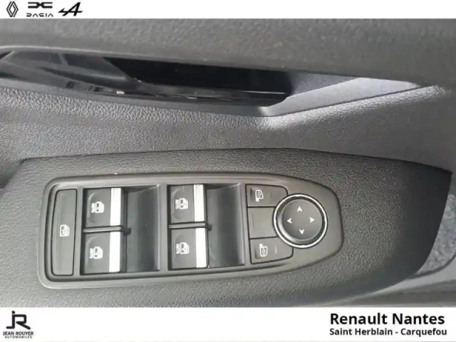 Renault Megane e-tech electric ev60 220ch equilibre super charge — photo 9