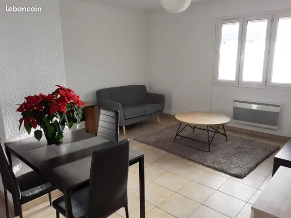 Bel appartement 55m² meublé à 700m de la gare