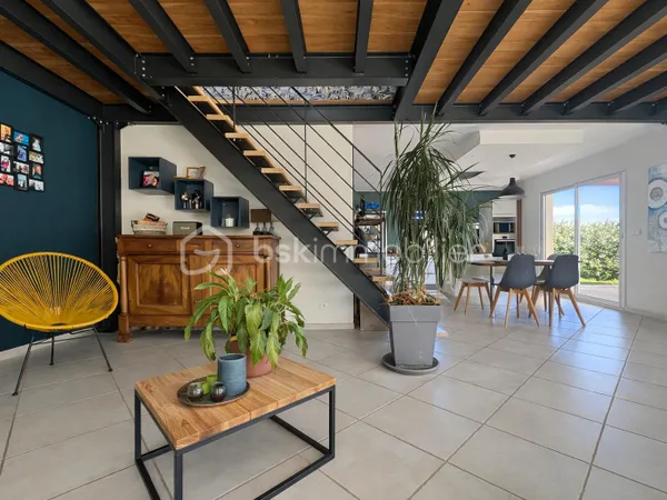 Maison 6 pièces 210 m²
