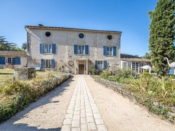 DEMEURE D'EXCEPTION POSSIBILITÉ CHAMBRES D'HOTES OU GITE