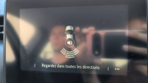 Renault Clio 1.0 TCe 100 - Zen – 2019 – 103769 km – Essence – Boîte Manuelle — photo 8