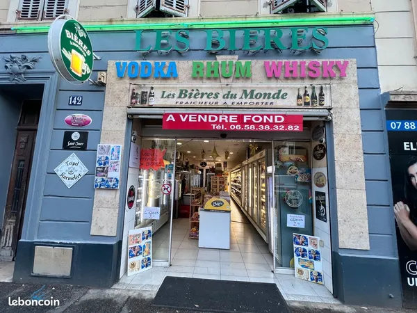 A vendre Pas de Porte, tout commerce sauf restauration