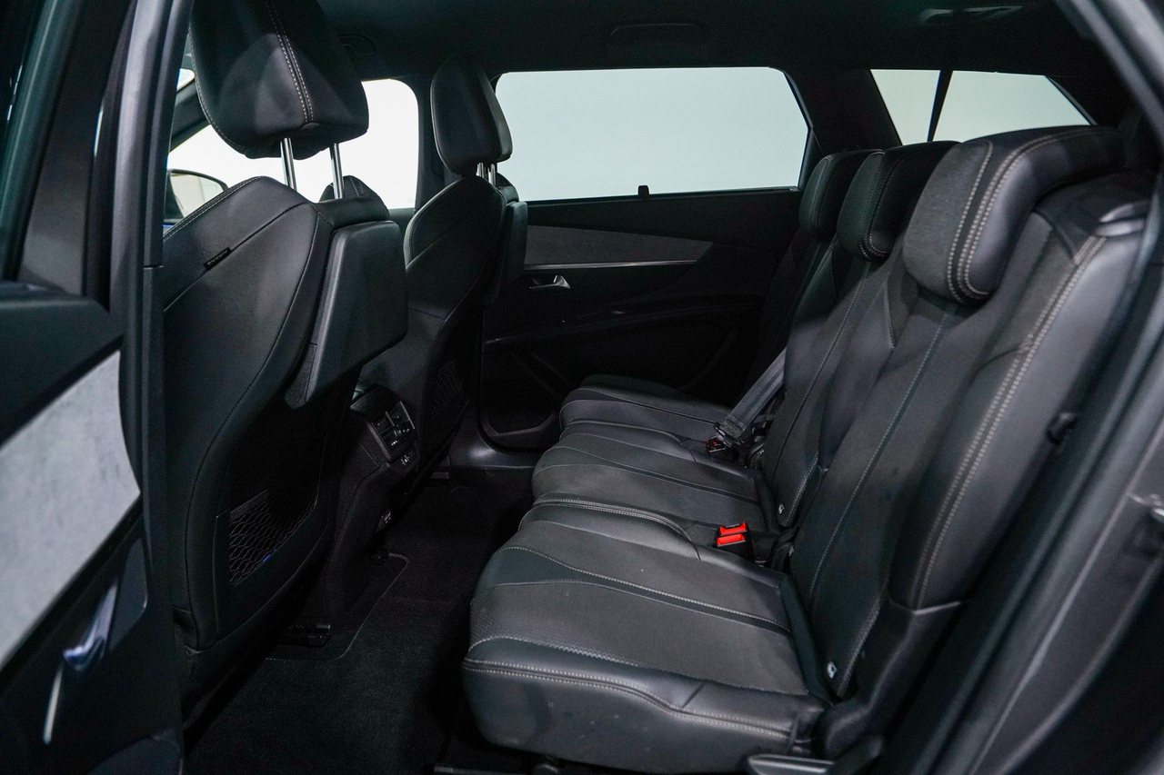 Peugeot 5008 — photo 31