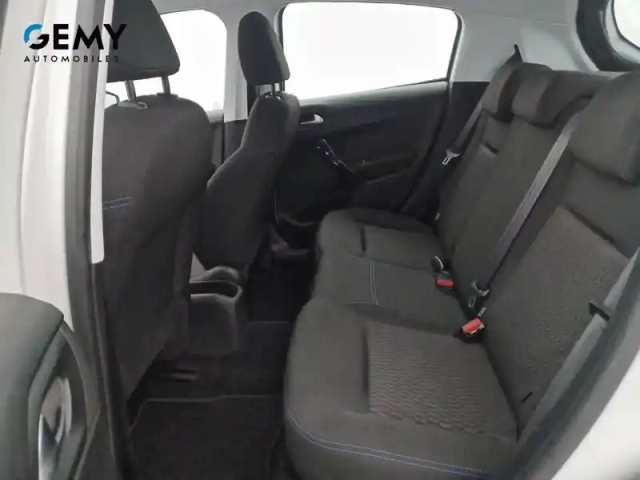 Peugeot 208 puretech 82ch s&amp;s bvm5 — photo 10
