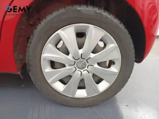 Peugeot 108 vti 72ch bvm5 — photo 11