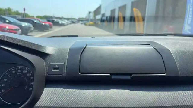 Dacia Sandero eco-g 100 — photo 34