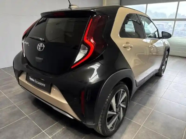 Toyota Aygo X 1.0 vvt-i 72ch collection my24 — photo 3