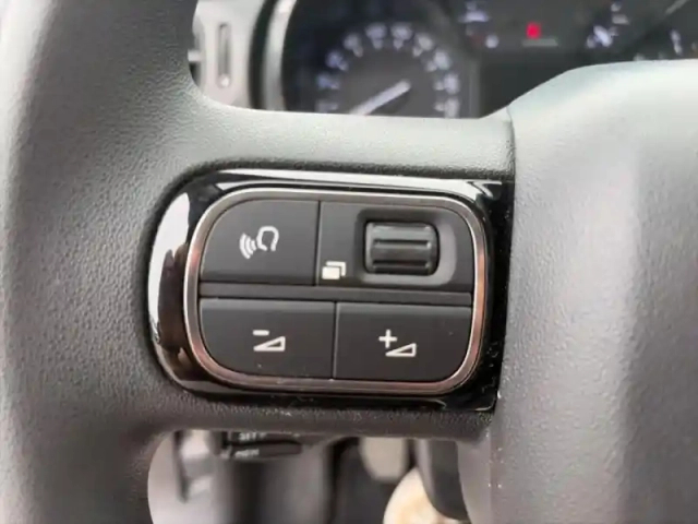 Citroën C3 1.2 puretech 110ch s&amp;s shine 120-123g — photo 12