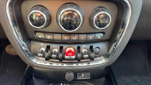Mini Clubman 2.0 Cooper S 192 - Edition Canonbury – 2020 – 73621 km – Essence – Boîte Automatique — photo 27
